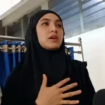 Cut Syifa Kenang Almarhum Kakeknya Semasa Hidup