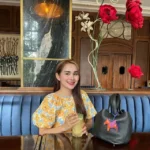 Transgender Isa Zega Dipolisikan Buntut Umrah Pakai Hijab