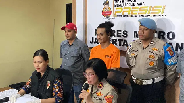 Penampakan Vadel Badjideh Kenakan baju Oranye