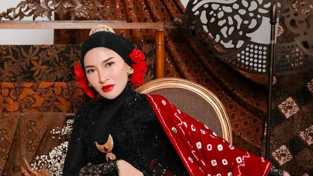 Shandy Purnamasari Rayakan Hari Kartini