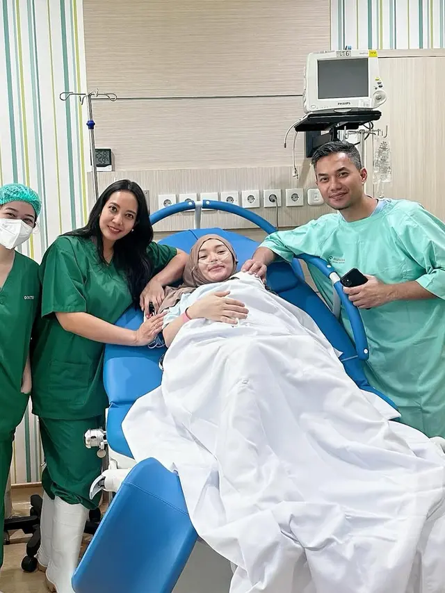 Rasa Syukur Zaskia Gotik Dikarunia Anak Laki-laki