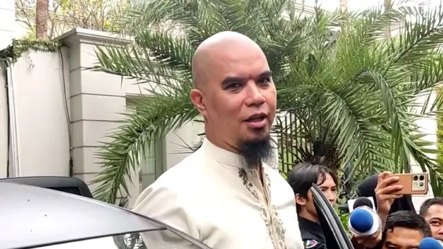 Ahmad Dhani dan Mulan Jameela Datangi KPAI