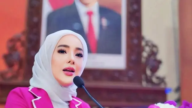 Komitmen Devita Rusdy Keponakan Helmy Yahya