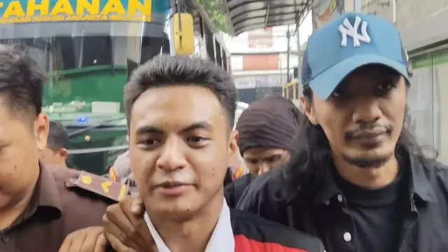 Respons Vadel Badjideh Dituntut 12 Tahun Penjara