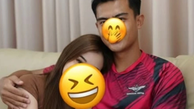 Foto Mesra Pratama Arhan dan Putri Azzralea Bikin Gempar