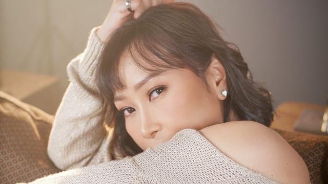 Penyanyi Vitalia Merilis Lagu Baru Hadirmu